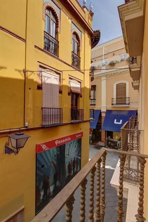 Puente Y Pellon Apartment Seville