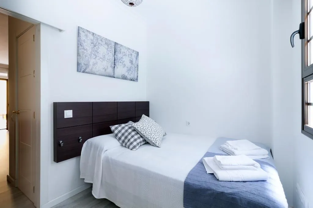 Puente Y Pellon Apartment Seville